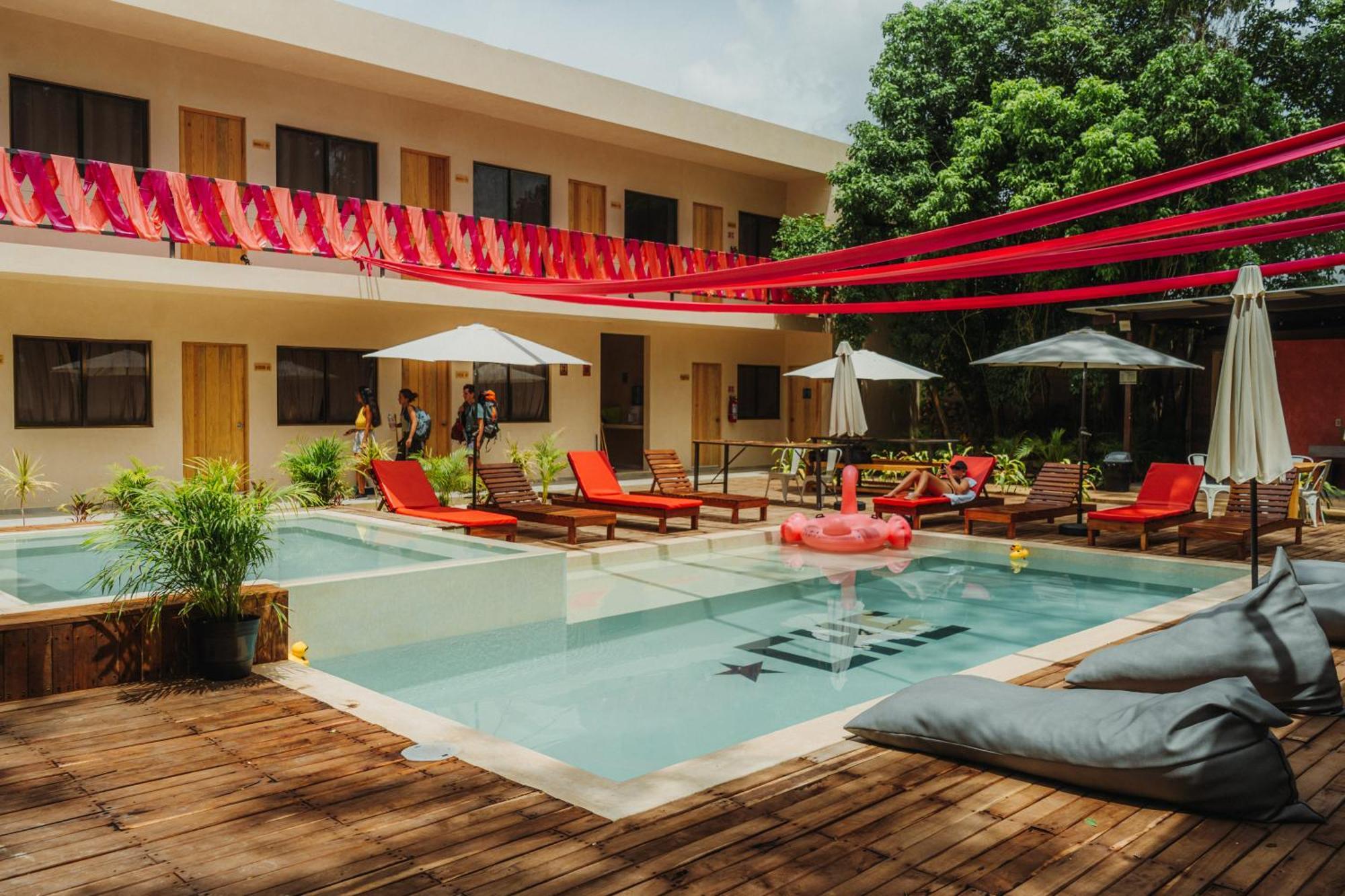 Che Valladolid Hostel & Bar Adults Only المظهر الخارجي الصورة