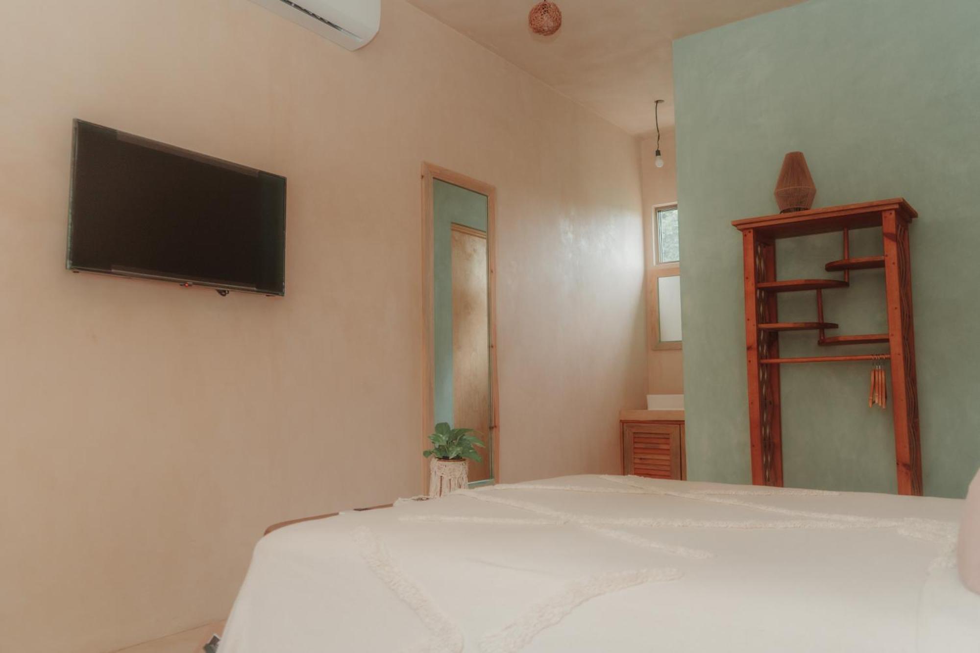 Che Valladolid Hostel & Bar Adults Only الغرفة الصورة